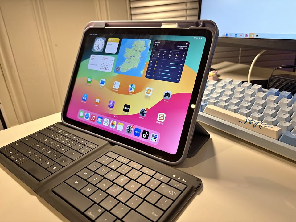 iPad 10th WiFi + SIM Card.