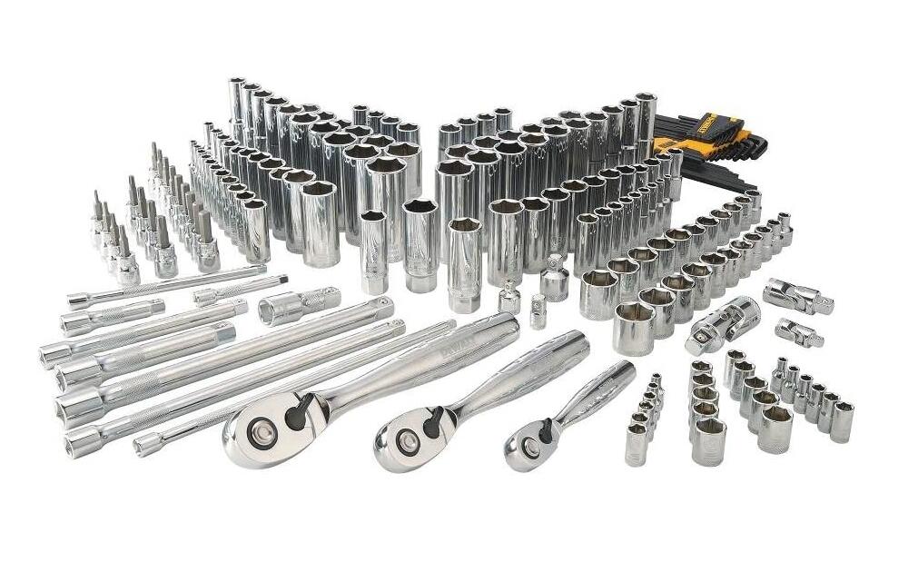 DEWALT Mechanics Tool Set, 192-Piece (DWMT75049)